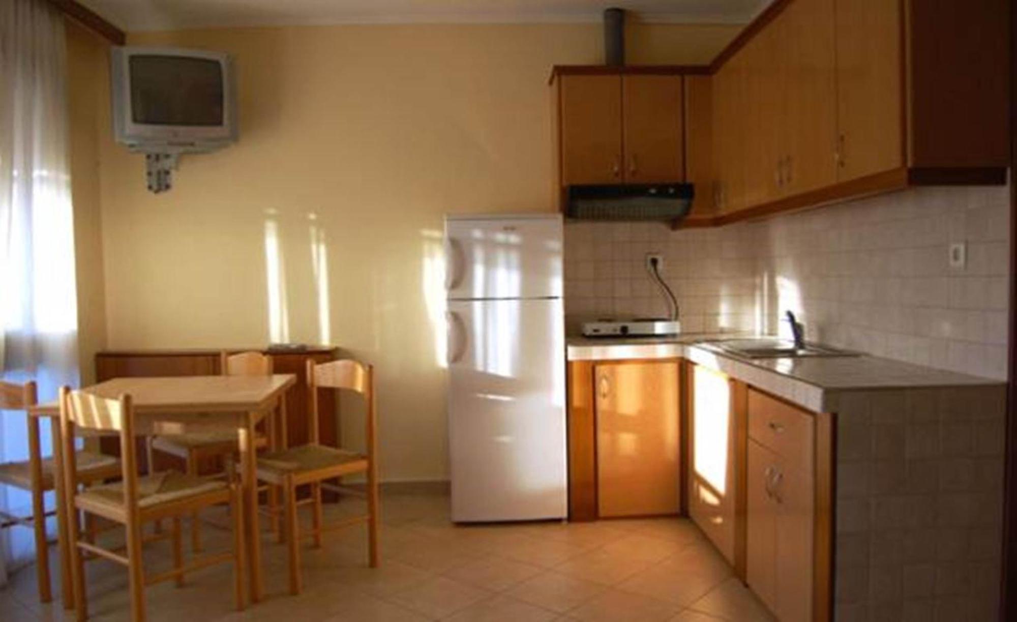 Melachrini Apartments Nea Vrasna Phòng bức ảnh