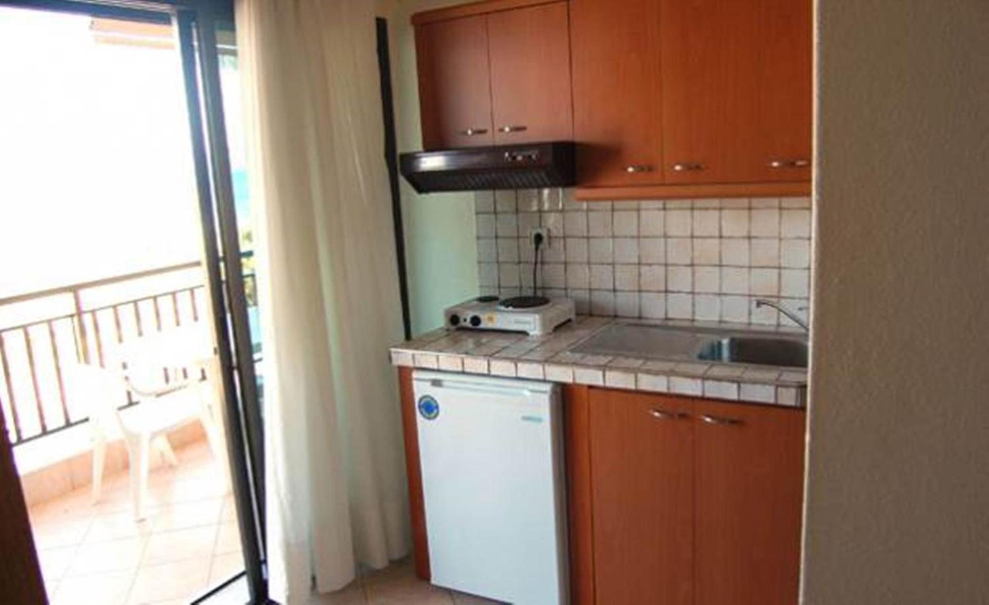 Melachrini Apartments Nea Vrasna Ngoại thất bức ảnh